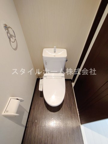 トイレ　別部屋写真です。