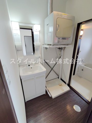 洗面設備　別部屋写真です。