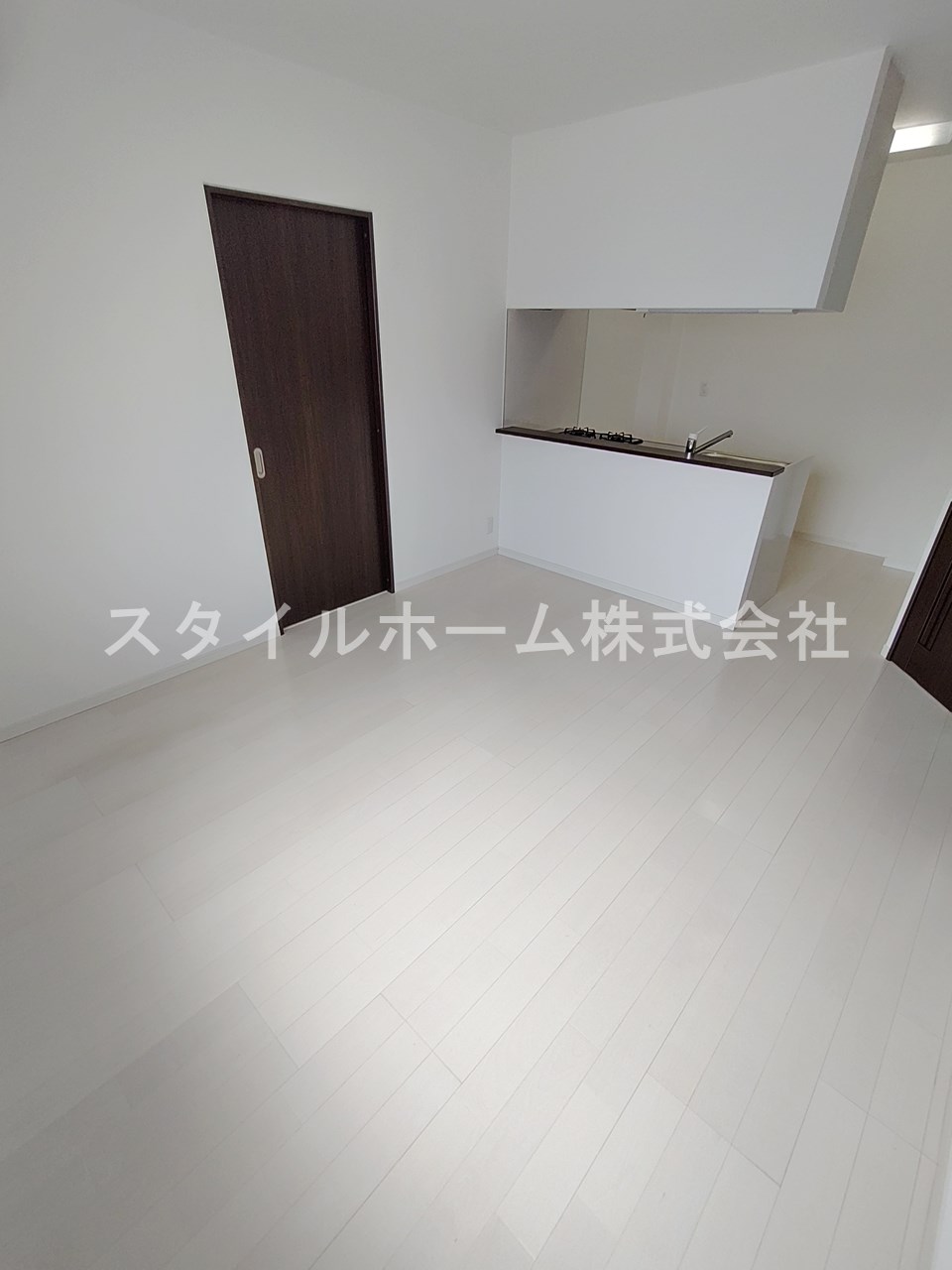 居室・リビング　別部屋写真です。