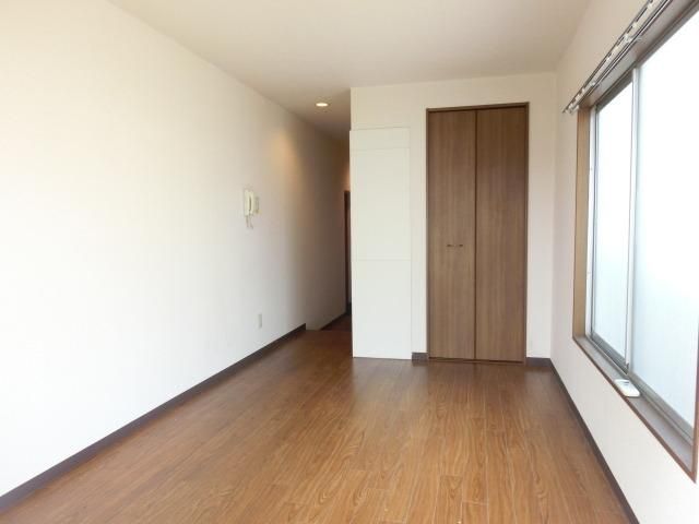その他部屋・スペース　洋室６帖