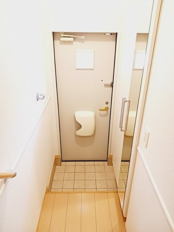 玄関　図面と現状に相違がある場合には現状を優先