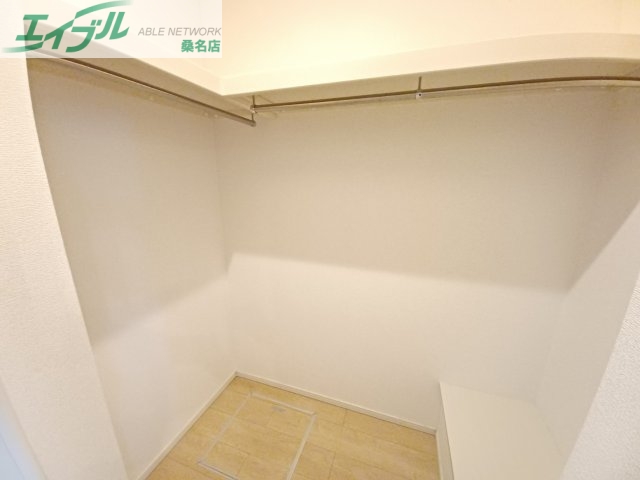 収納　同物件別室反転写真