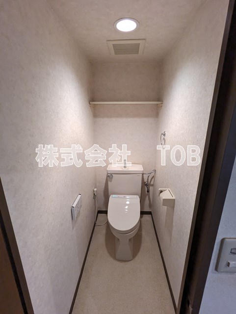 トイレ　※クリーニング中の撮影※