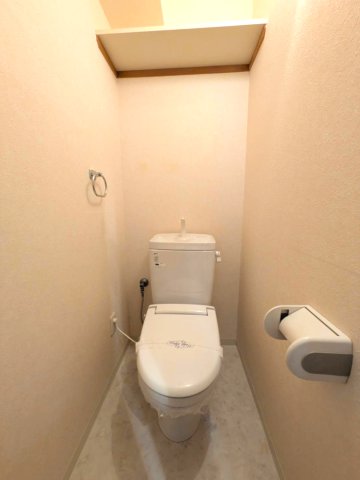 トイレ　清潔感のあるトイレです
