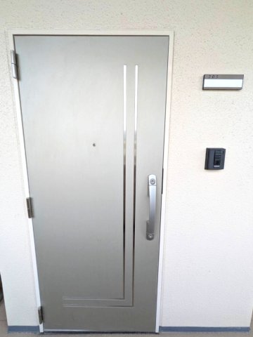 玄関　落ち着いた玄関です