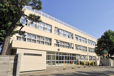 小学校　札幌市立中央小学校（小学校）まで754m