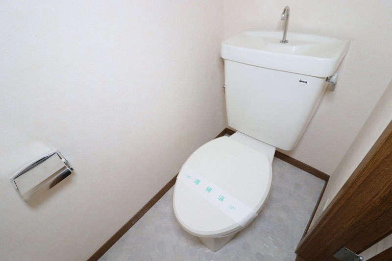 トイレ　※同室参考写真