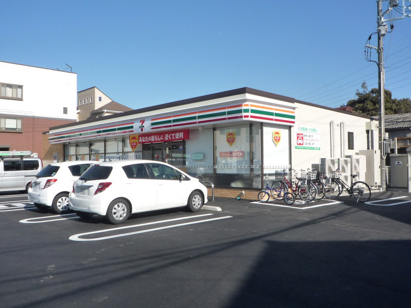 コンビニ　セブンイレブン　徒歩7分（コンビニ）まで550m