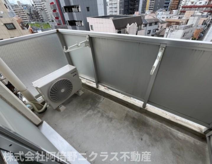 バルコニー　内装は別部屋の参考写真です。