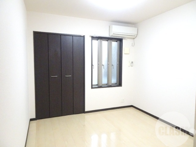 居室・リビング　明るいお部屋です♪
