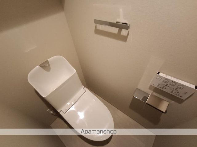 仙台市地下鉄南北線 北四番丁駅 徒歩8分 11階建 築3年のトイレ写真