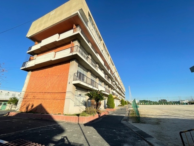 中学校　北名古屋市立熊野中学校（中学校）まで265m