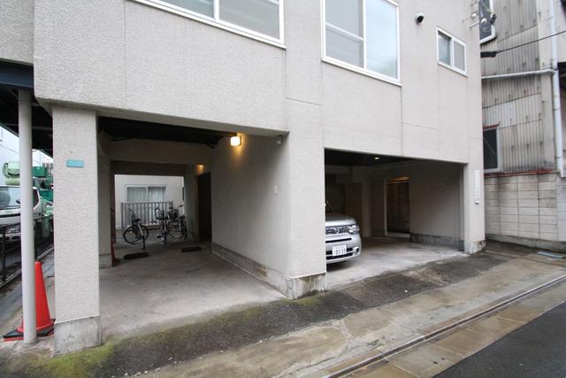 駐車場　駐車場