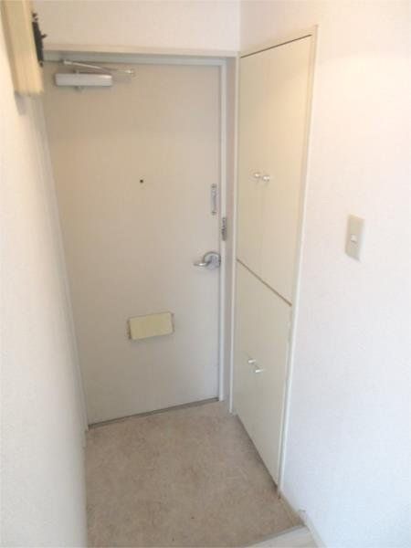 玄関　※同仕様写真です