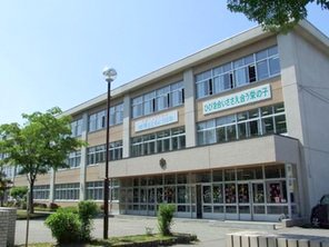 小学校　札幌市立栄小学校（小学校）まで465m