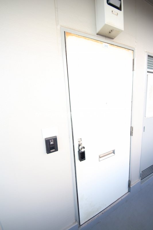 玄関　他号室参考写真