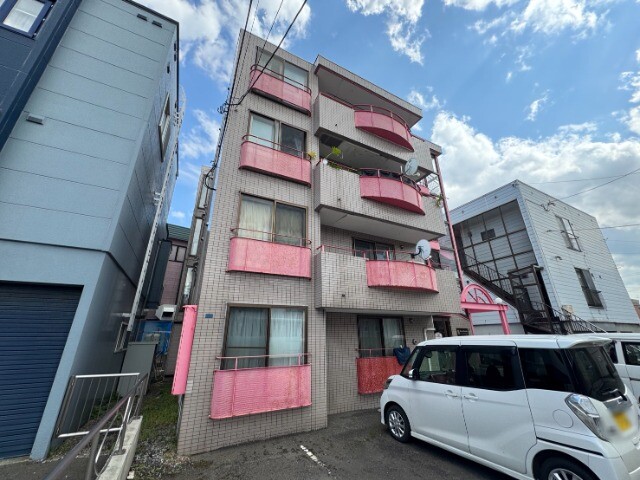 建物外観　札幌市北区新川２条「ローヤルハイツ新川」