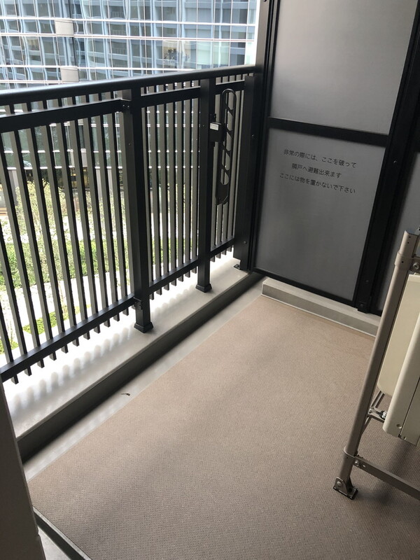 バルコニー