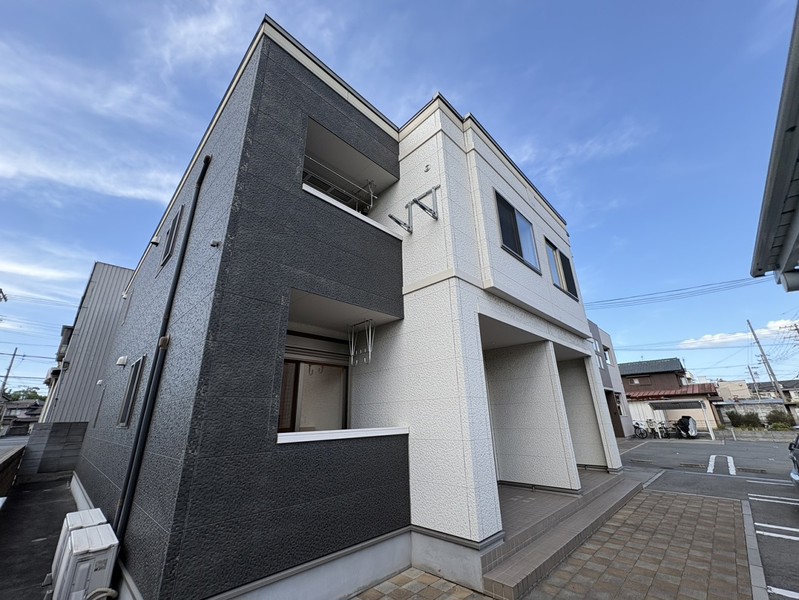 West HouseIIの外観写真