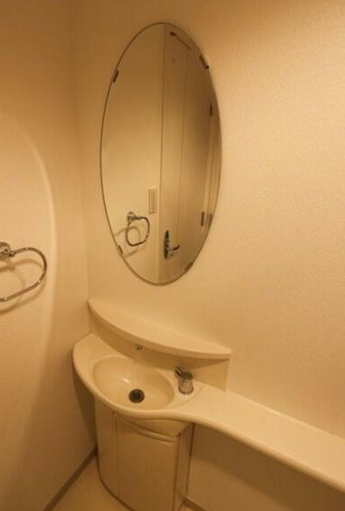 洗面設備　別部屋の画像を使用しております。
