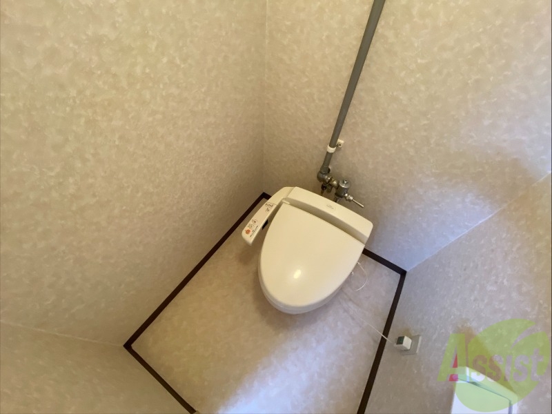 トイレ　ウォシュレット機能がついたトイレ。安心して使用できますね。