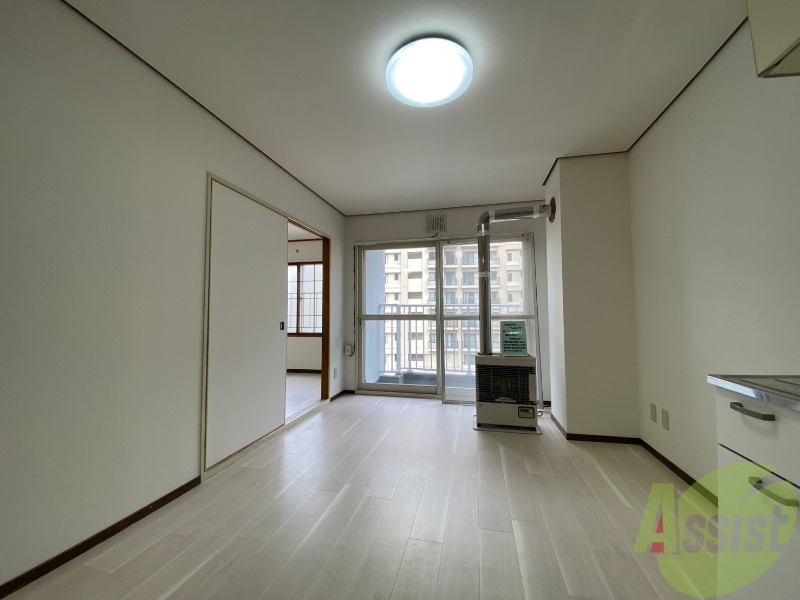 居室・リビング　広くてキレイなお部屋が広がっていて、充実した生活が送れそう。
