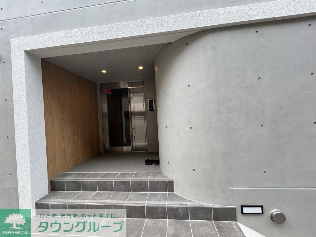 エントランス　エントランス