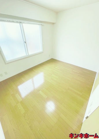居室・リビング　写真は別のお部屋のものでございます