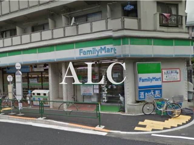 コンビニ　ファミリーマート新中野店（コンビニ）まで327m