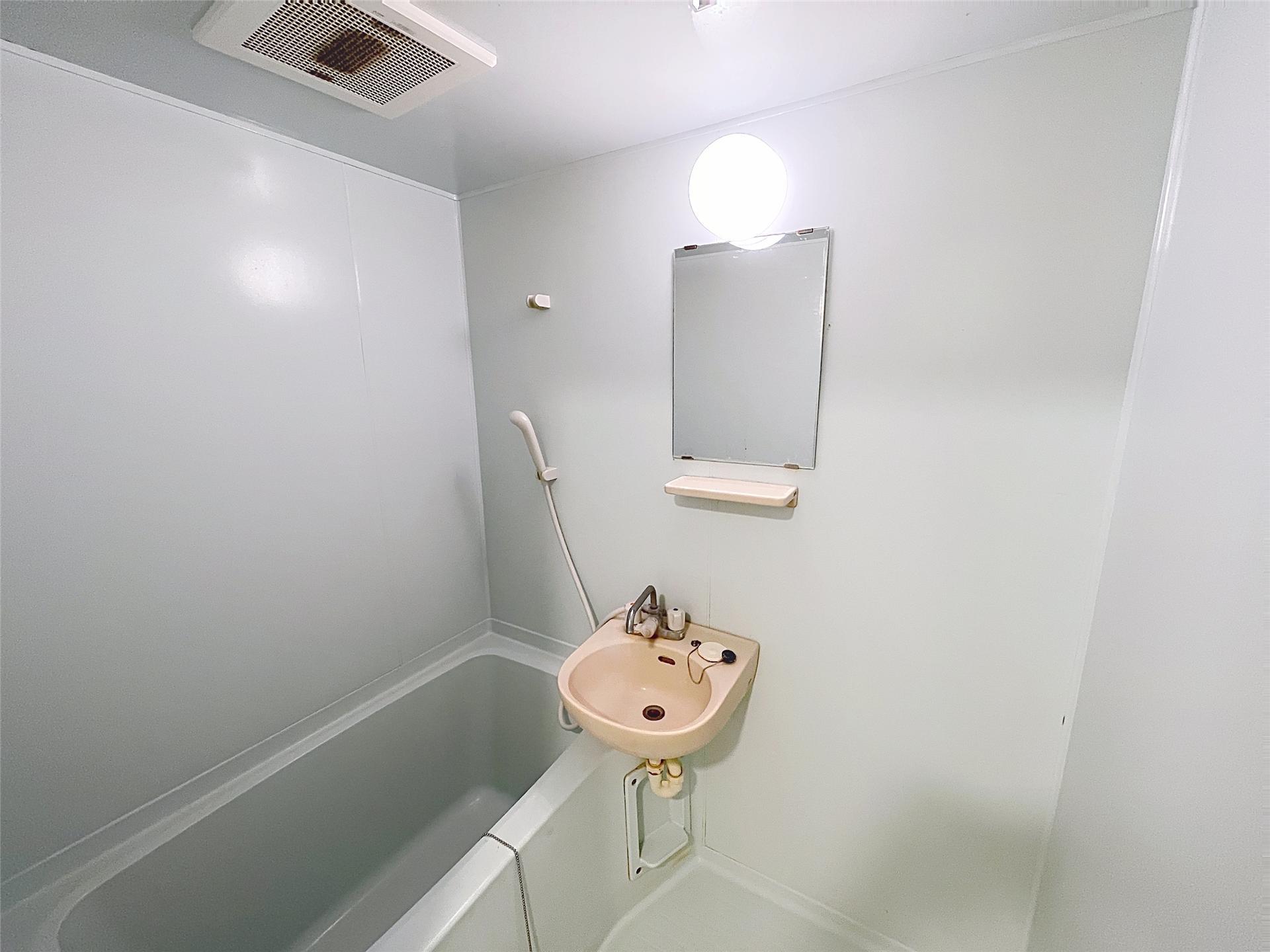 バス・シャワールーム　ほかのお部屋の写真です。