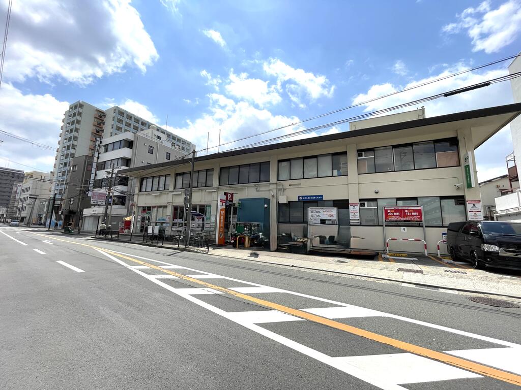 郵便局　川西郵便局（郵便局）まで70m