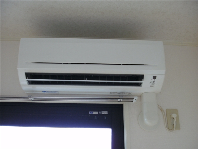 その他　エアコン付き