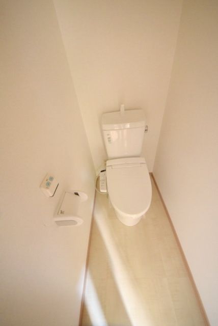 HIBARI HOUSEのトイレ写真
