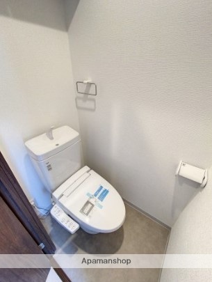 ＪＲ東海道本線 川崎駅 徒歩8分 9階建 築4年のトイレ写真