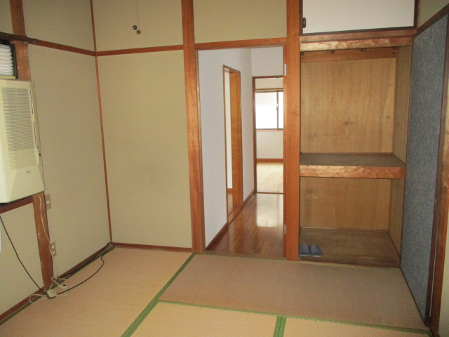 五月丘団地 戸建ての内装写真