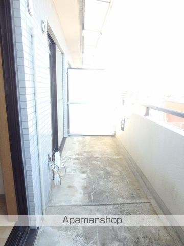 東急田園都市線 鷺沼駅 徒歩5分 4階建 築27年の内装写真