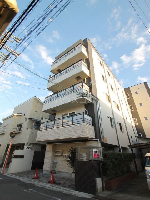 バッカスの外観写真