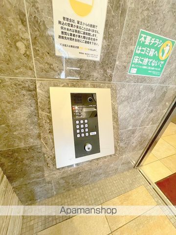 地下鉄長堀鶴見緑地線 西長堀駅 徒歩10分 11階建 築11年の外観写真
