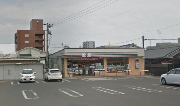 コンビニ　セブンイレブン宮崎原町店（コンビニ）まで702m