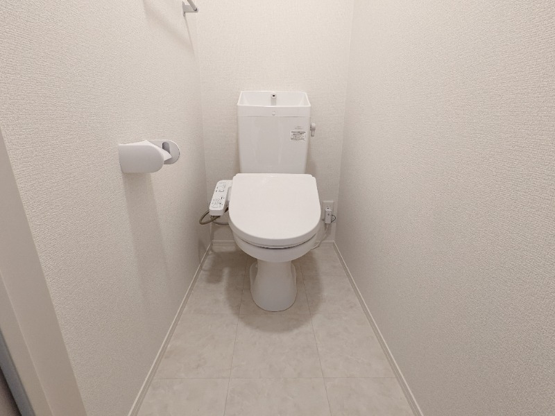ウィステリア Cのトイレ写真