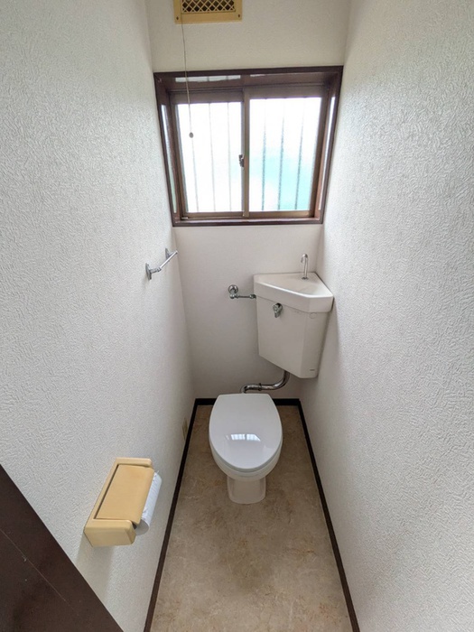 サン・アヴェニューDのトイレ写真