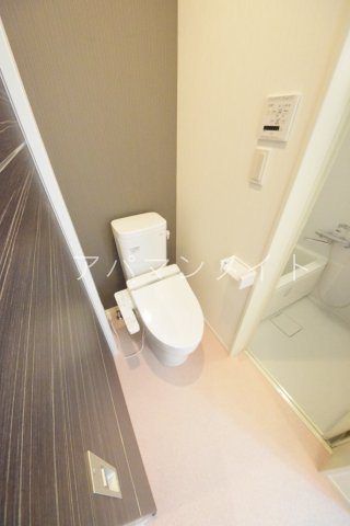 トイレ　清潔感のあるトイレです