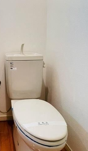 京王井の頭線 東松原駅 徒歩4分 2階建 築25年のトイレ写真