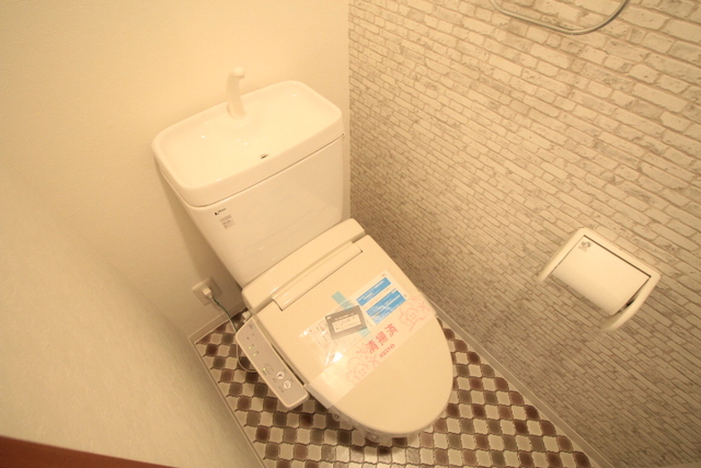 トイレ　洗浄機能付き