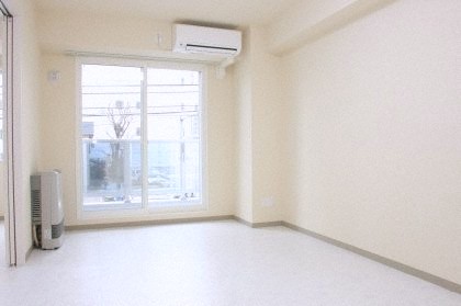 居室・リビング　日当たりの良いお部屋です♪