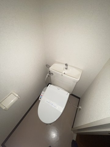 【スパニッシュコート千波　Ｂ棟のトイレ】