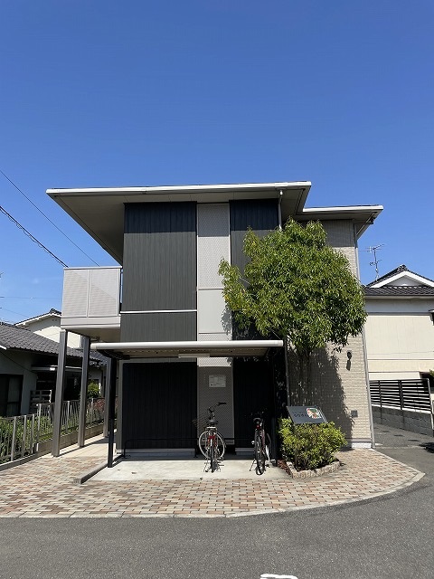 シャーメゾンうりずんの建物外観