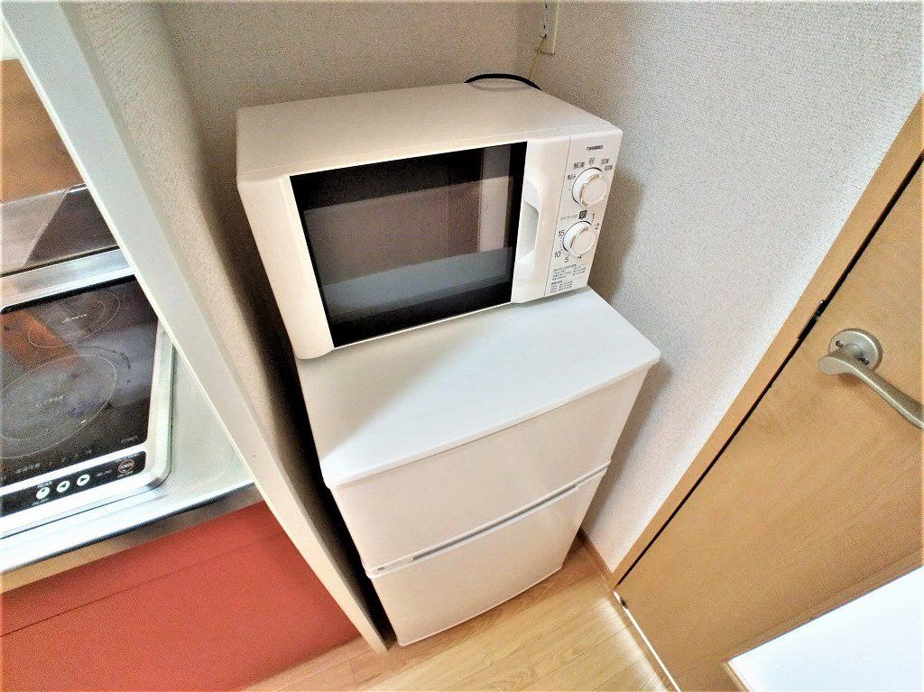 その他設備　レンジと冷蔵庫