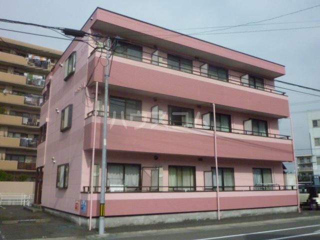 静岡市葵区長沼のアパートの建物外観