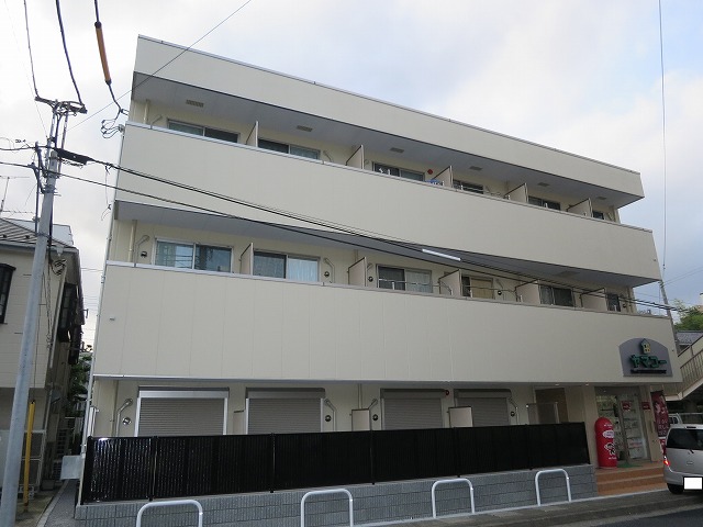 川崎市麻生区高石のマンションの建物外観